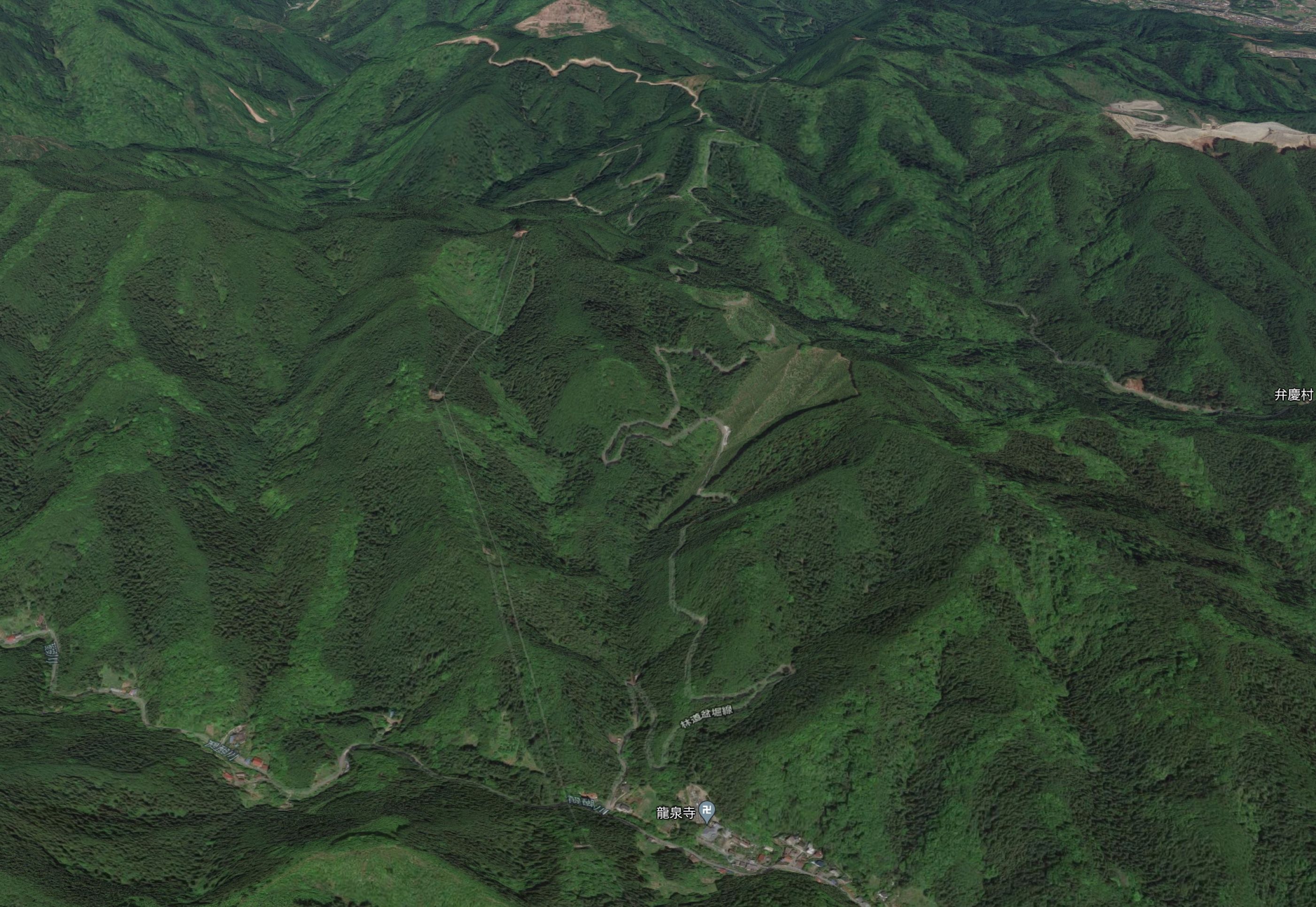 多摩市から林道盆堀線経由で入山峠までのサイクリング（刈寄山登山）