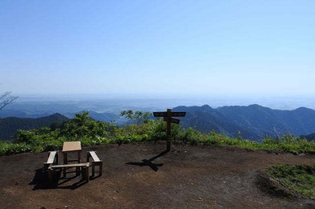 多摩市からサイクリング兼景信山登山（小下沢経由）