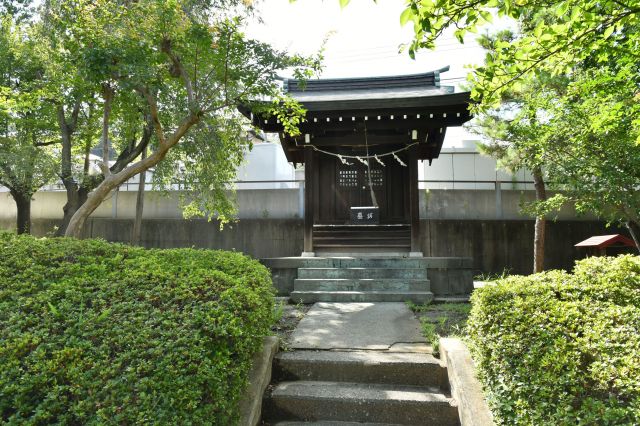 多摩市中沢　稲荷大神・秋葉神社・御嶽神社