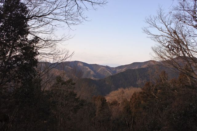 残念、富士山見えず