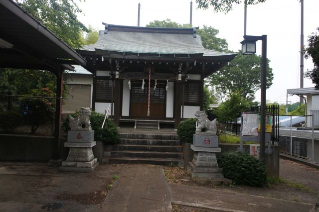 白山神社の社
