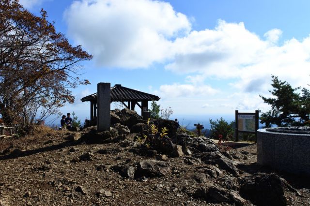 東屋