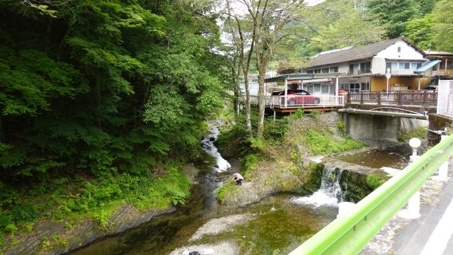 醍醐川と北浅川の合流点