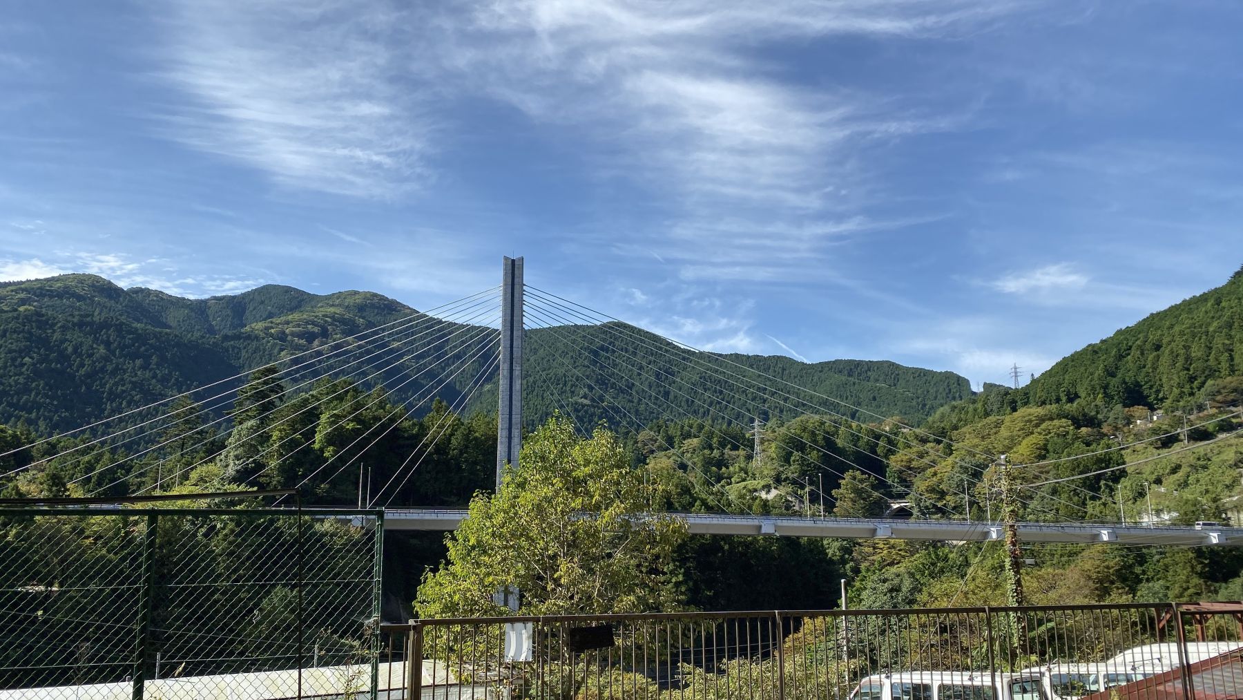 奥多摩大橋 多摩市から奥多摩湖までのサイクリング 多摩の自然 Com