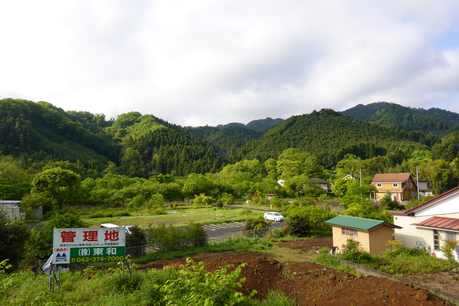 山間部に入ります 多摩市から林道盆堀線経由で入山峠までのサイクリング 刈寄山登山 多摩の自然 Com